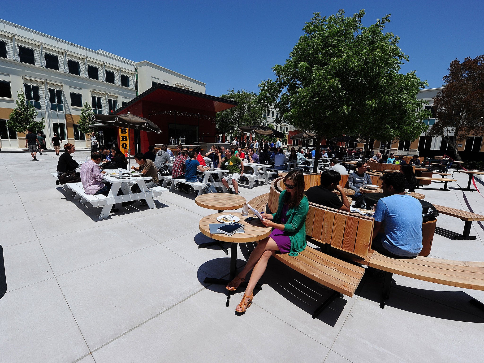 An alfresco eating area at Facebook's HQ