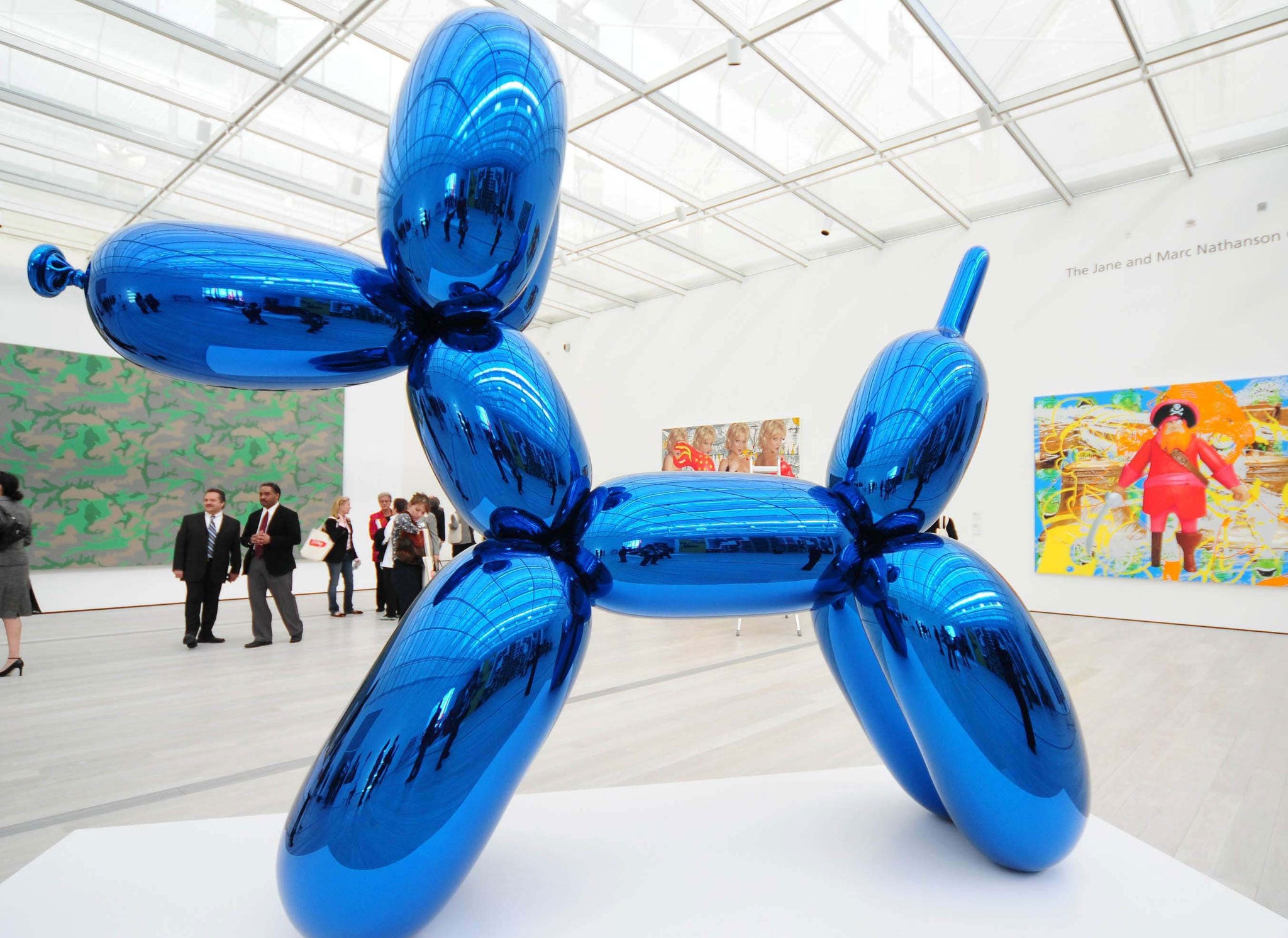 One of Jeff Koons' balloon dogs, photographed at the opening of the Broad Contemporary Art Museum, Los Angeles, 7 Feb 2008