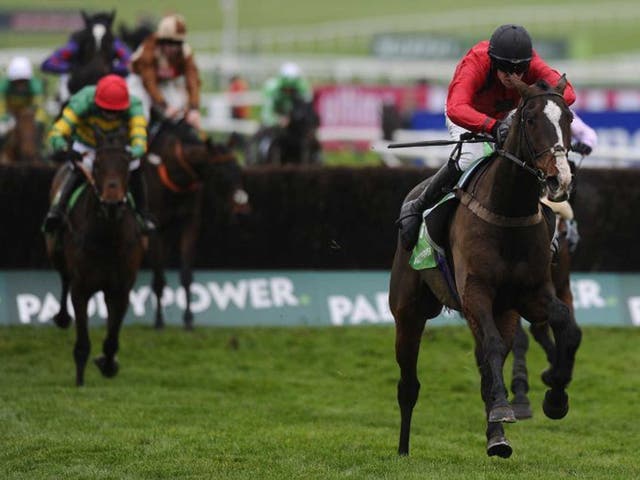 Fast forward: St Johns Spirit heads for victory in the Paddy Power Chase 