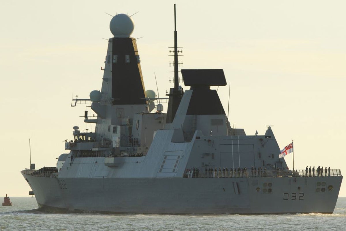 HMS Daring: Royal Navy sends destroyer to fight Isis despite concerns ...