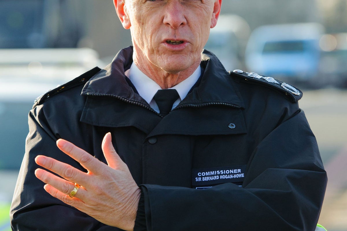 Too much traffic for me to cycle in London, says Met Police chief Sir ...