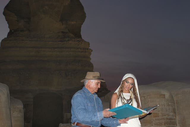 Dr Zahi Hawass with Beyoncé during the singer's visit to the pyramids earlier this month