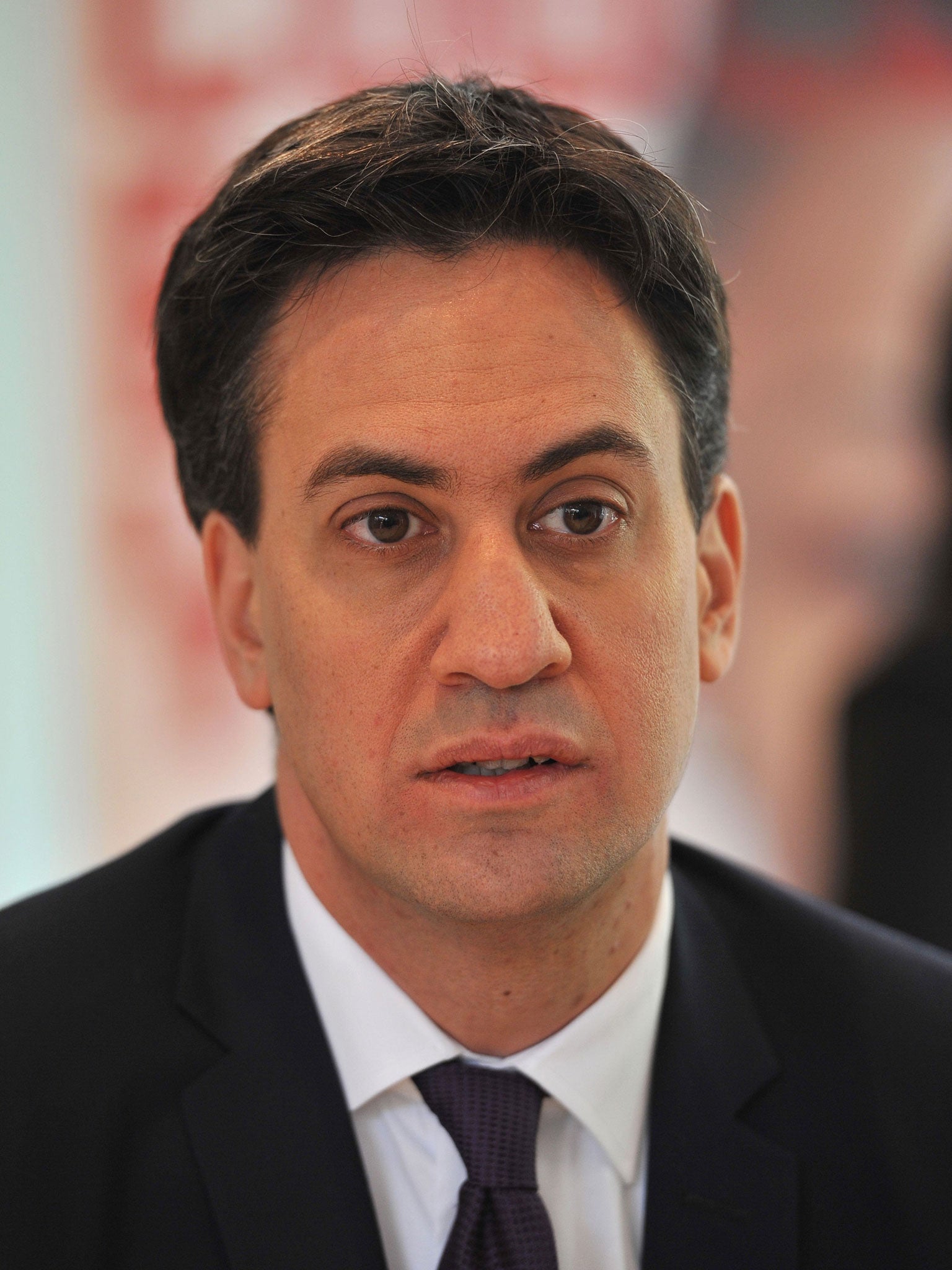 An adviser to Ed Miliband has urged the Labour leader to propose a referendum on Britain's EU membership
