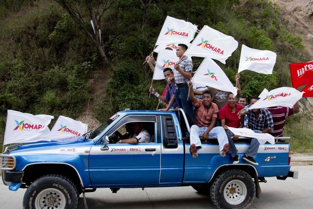 Supporters of Free Party presidential candidate Xiomara Castro 