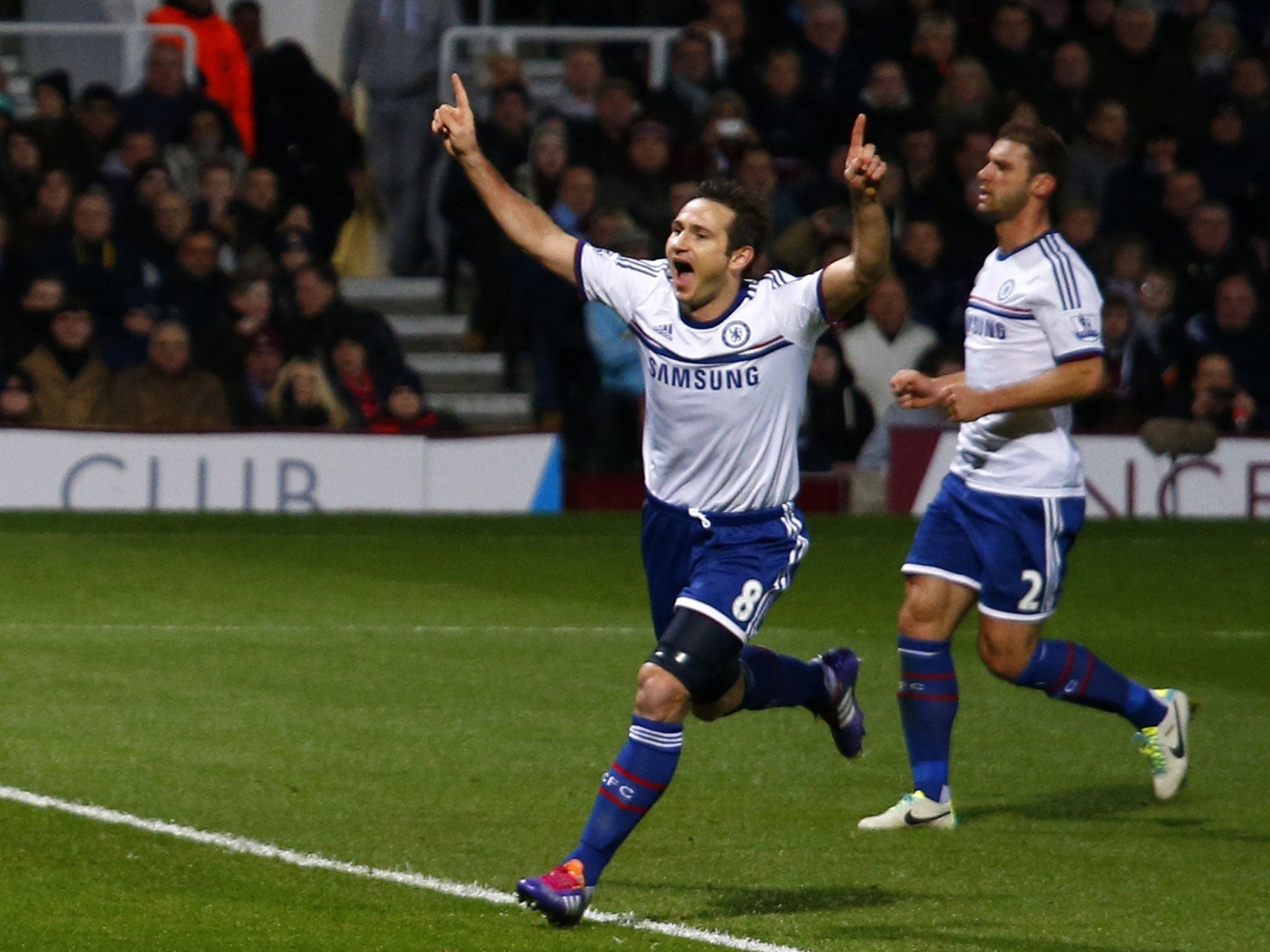 Frank Lampard celebrates after scoring from the penalty spot