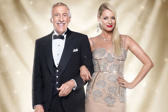 Bruce Forsyth and Tess Daley will present the Strictly Christmas special 