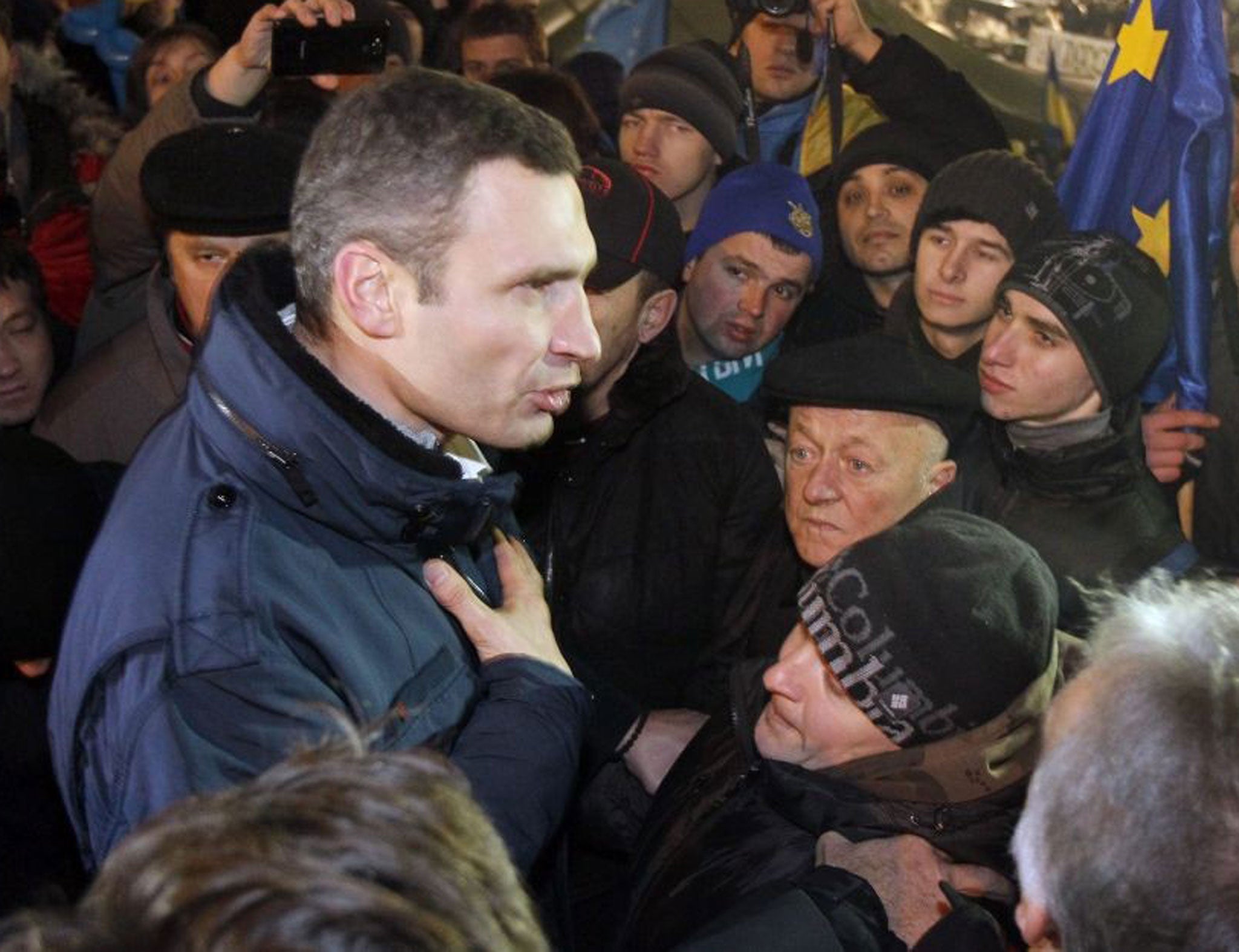 Viyaly Klitschko speaks to protesters