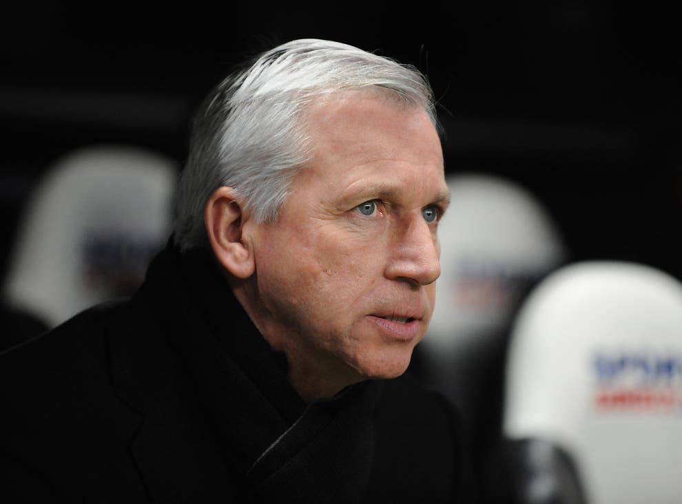 Manchester United V Newcastle United Alan Pardew Denies Players Were