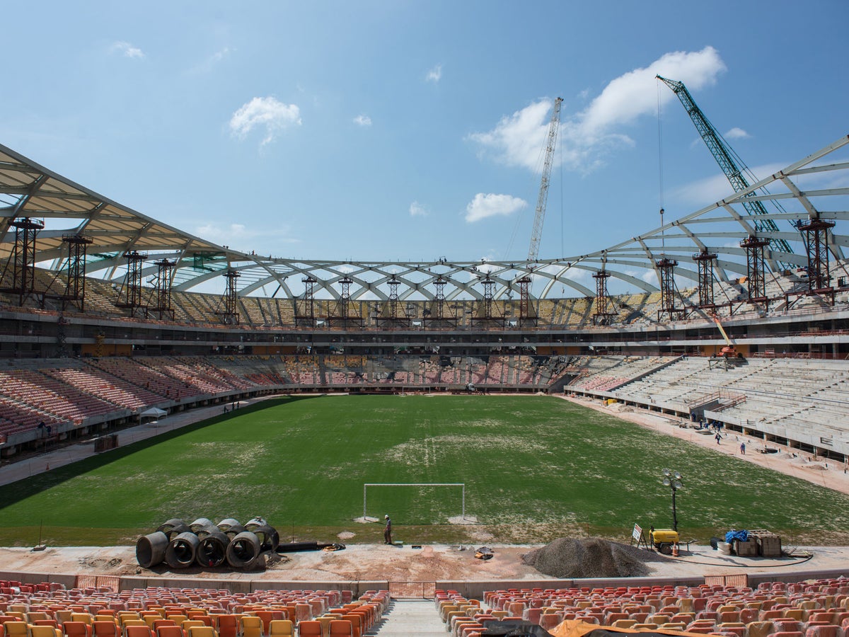 England to inspect Manaus pitch - Eurosport