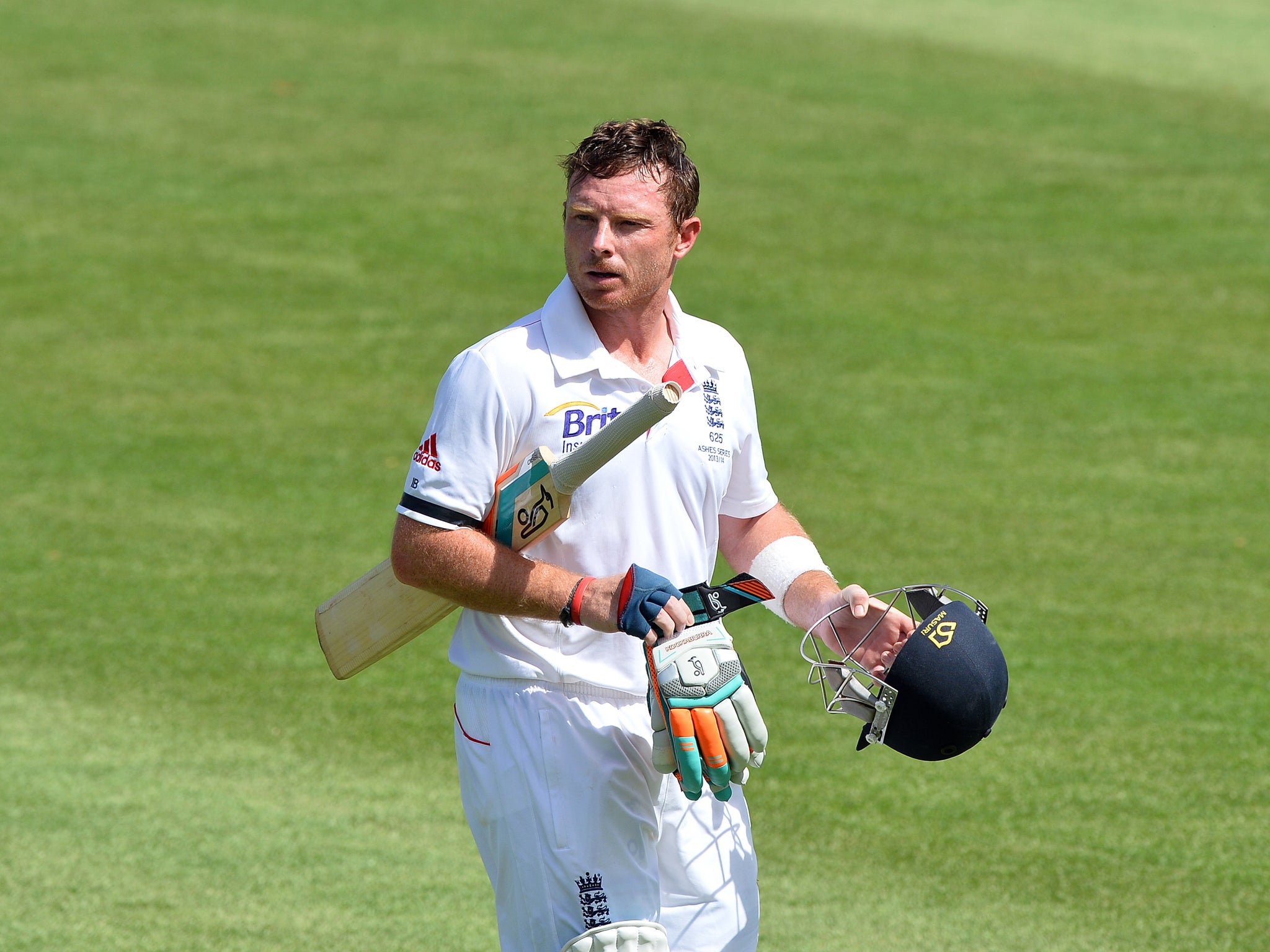 England batsman Ian Bell has said the team have "no excuses" following their dismal performance in the first innings of the Second Ashes Test