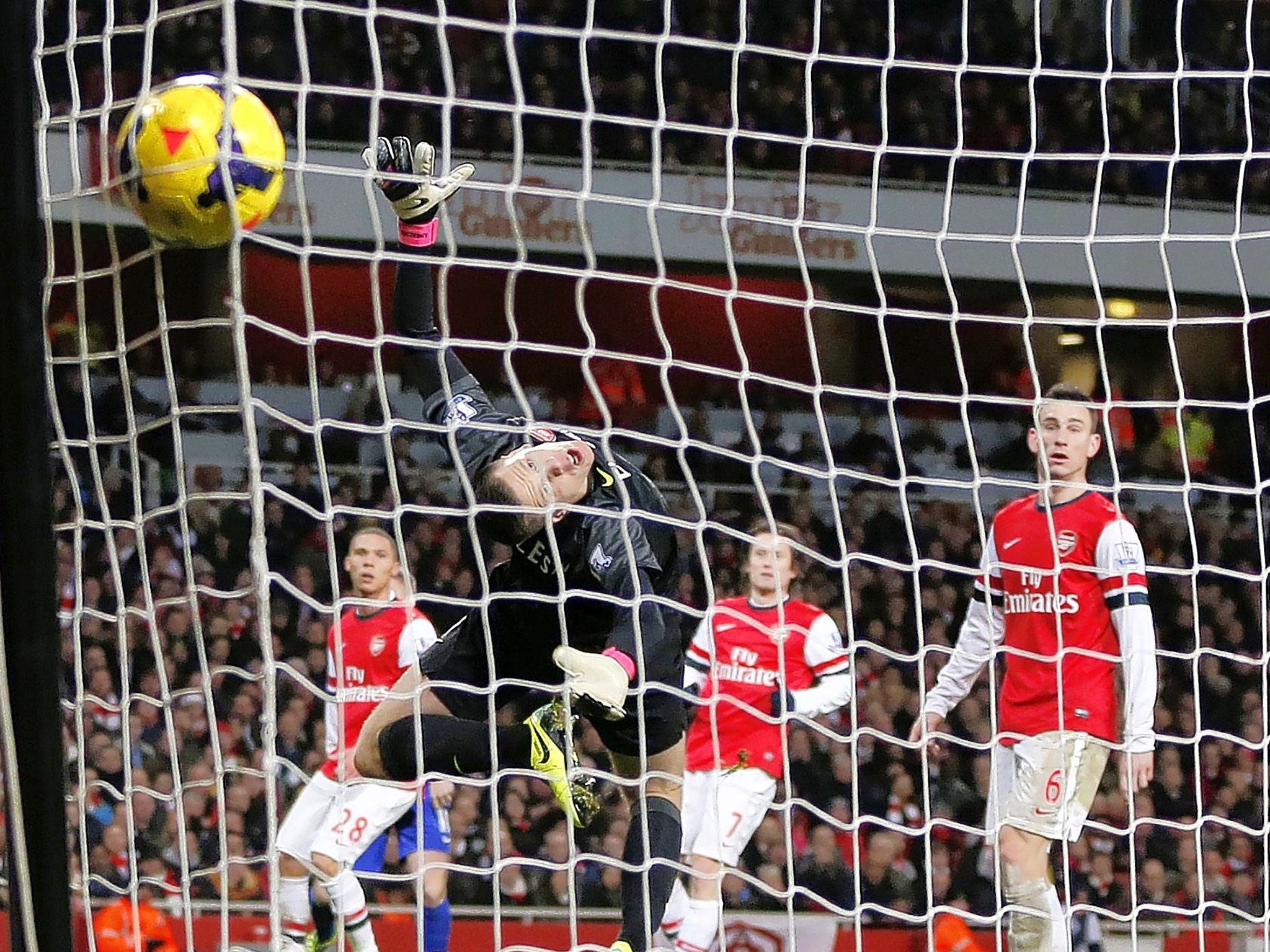 Wojciech Szczesny is beaten by Gerard Deulofeu’s stunning strike