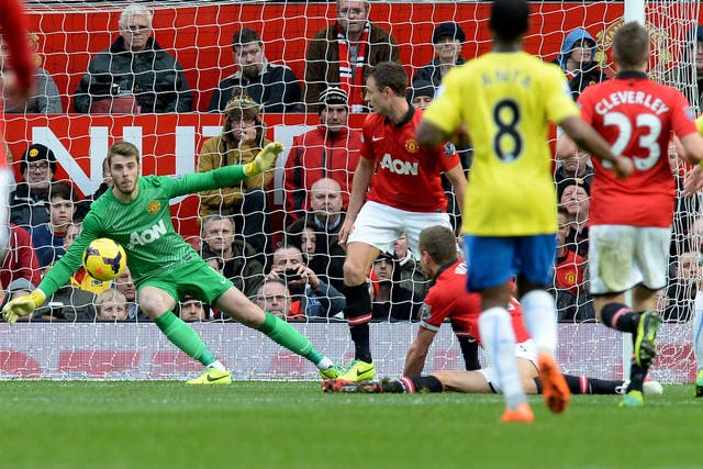 Newcastle midfielder Yohan Cabaye scores the winner at Old Trafford