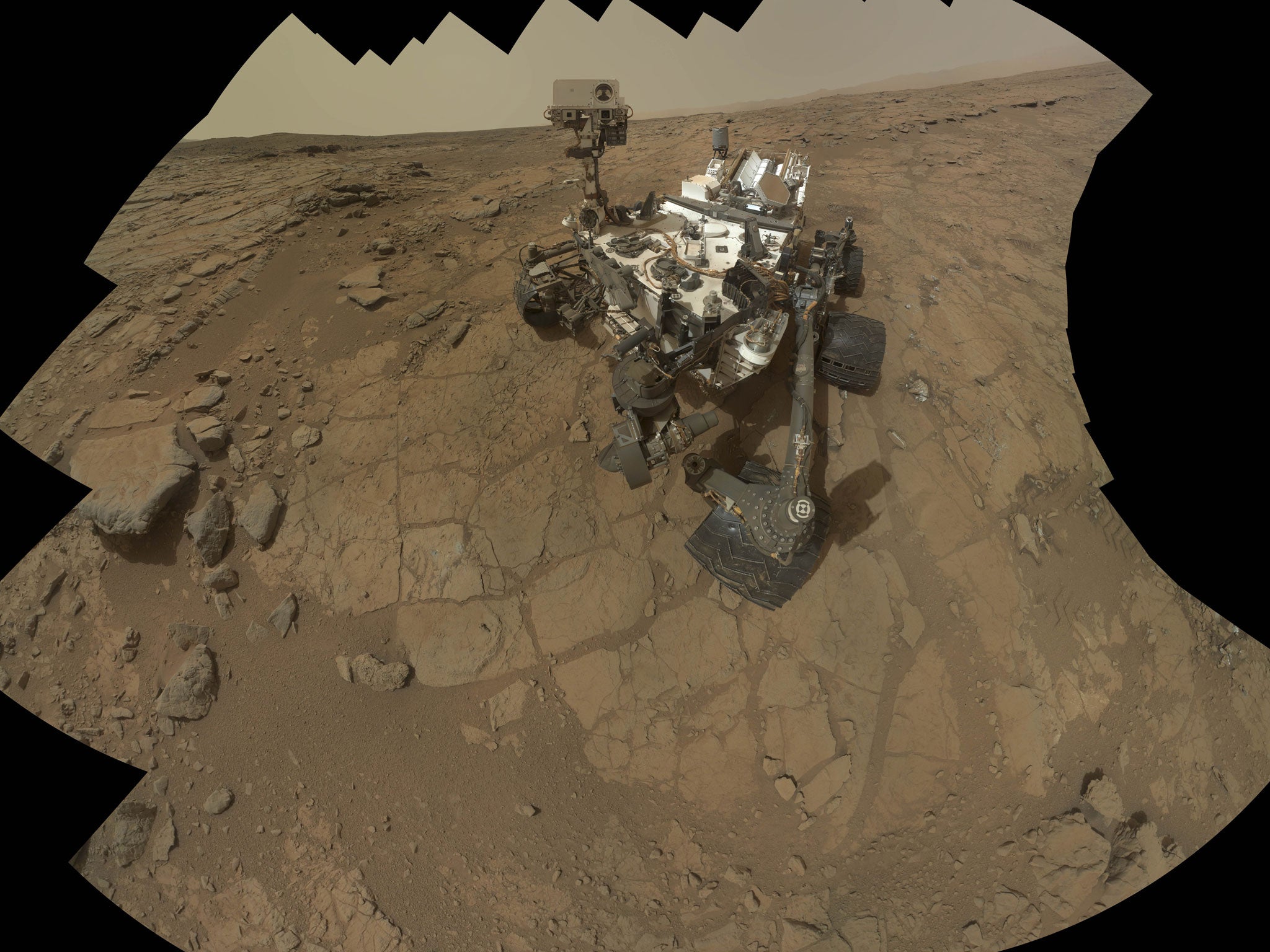 Studies carried out by Nasa's Curiosity Rover have for the first time revealed the existence of a type of sedimentary rock known as mudstone which is likely to have been created by a large body of standing water that had existed for at least many thousand