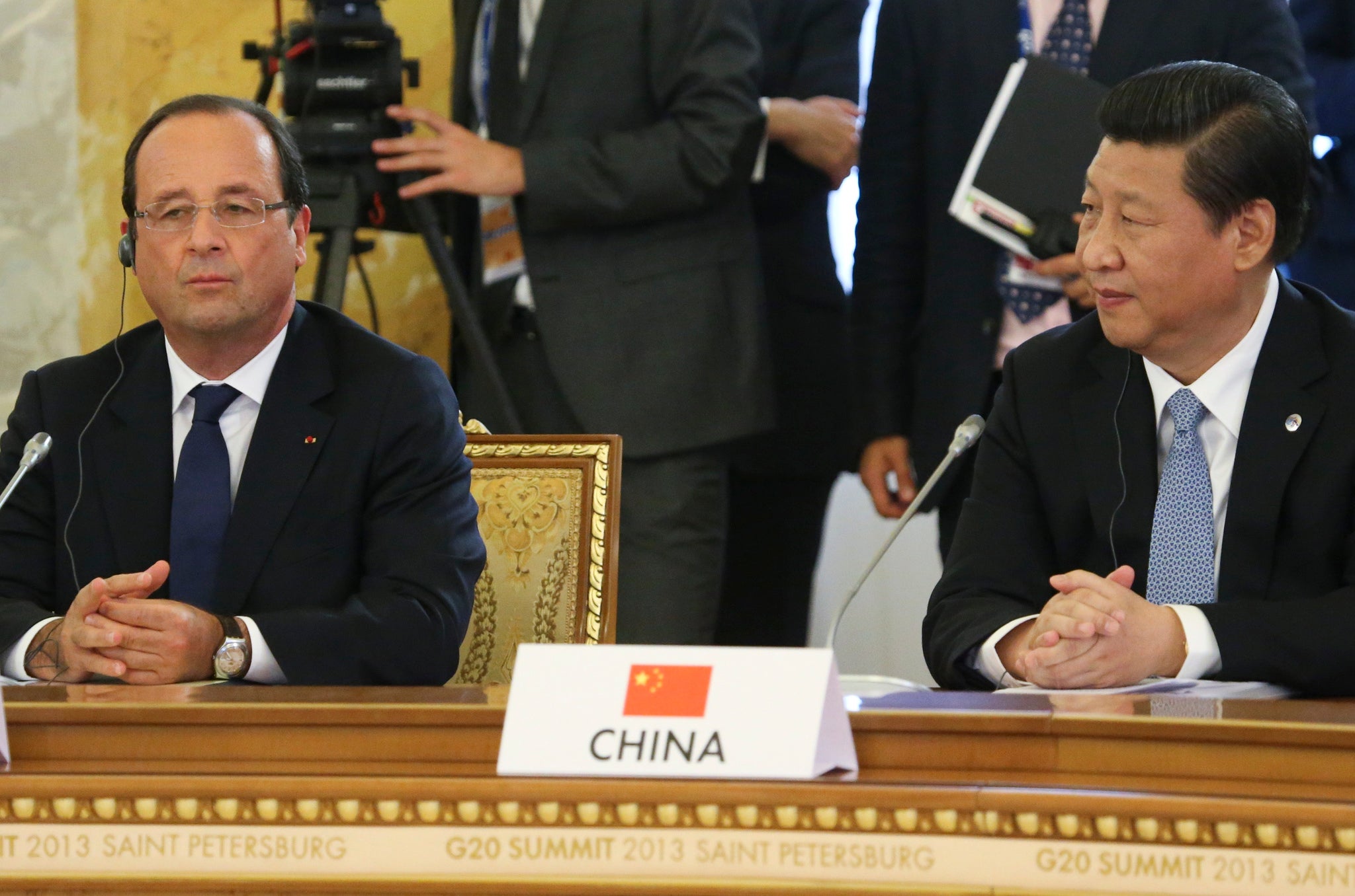 French President Francois Hollande and Chinese President Xi Jinping at the G20 Summit in St. Petersburg, September 5, 2013.