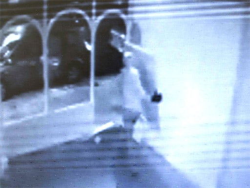 CCTV footage showing the moment two signed Damian Hirst works of art worth £33,000 were stolen from the gallery on Blenheim Crescent, Notting Hill