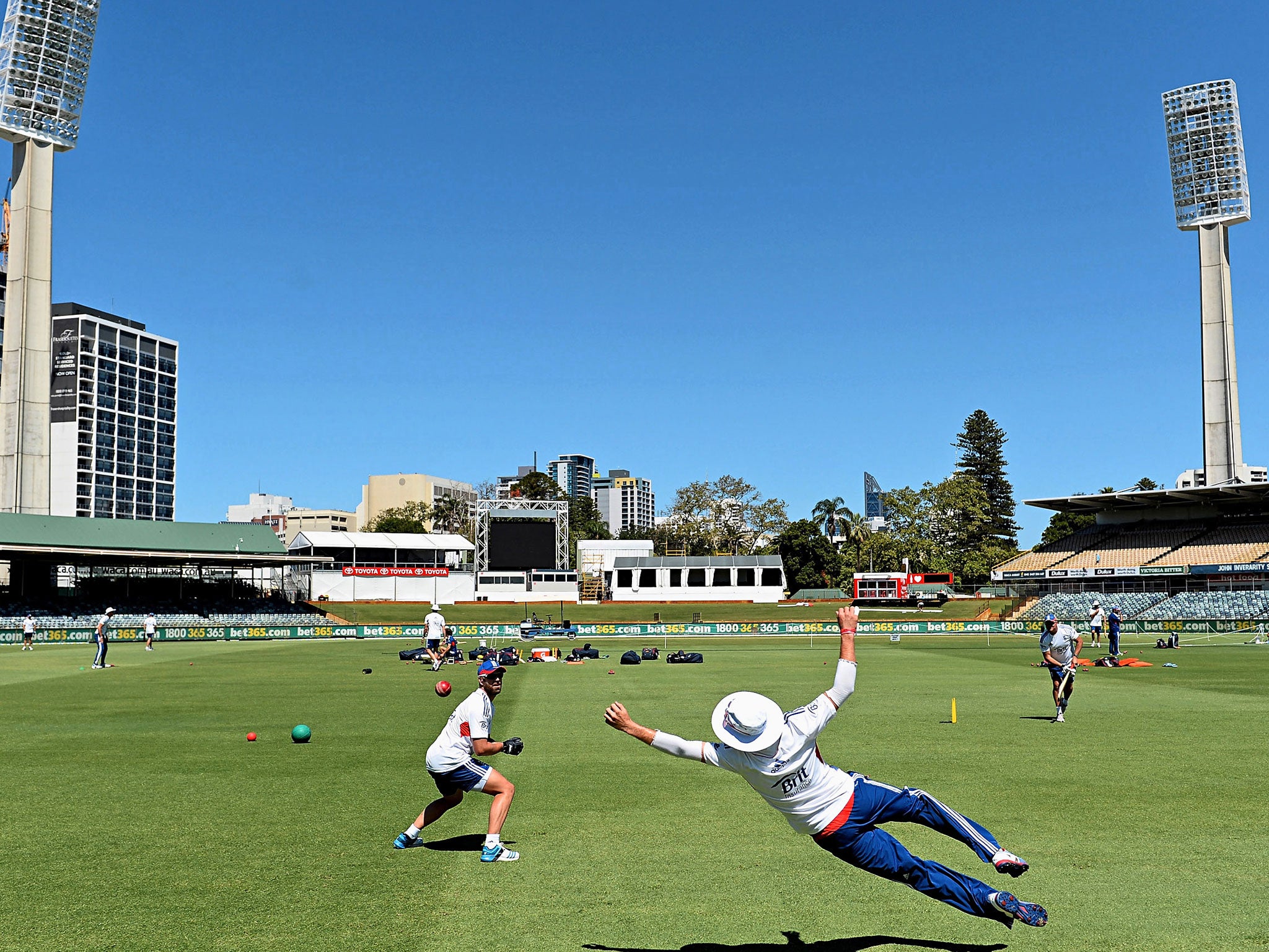 England’s Matt Prior (left) and Joe Root practise at the Waca this week ahead of the third Test
