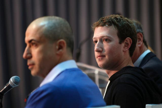 Facebook CEO Mark Zuckerberg (R) and Russian entrepreneur and venture capitalist Yuri Milner at the launch of the Breakthrough Prize in February 2013.