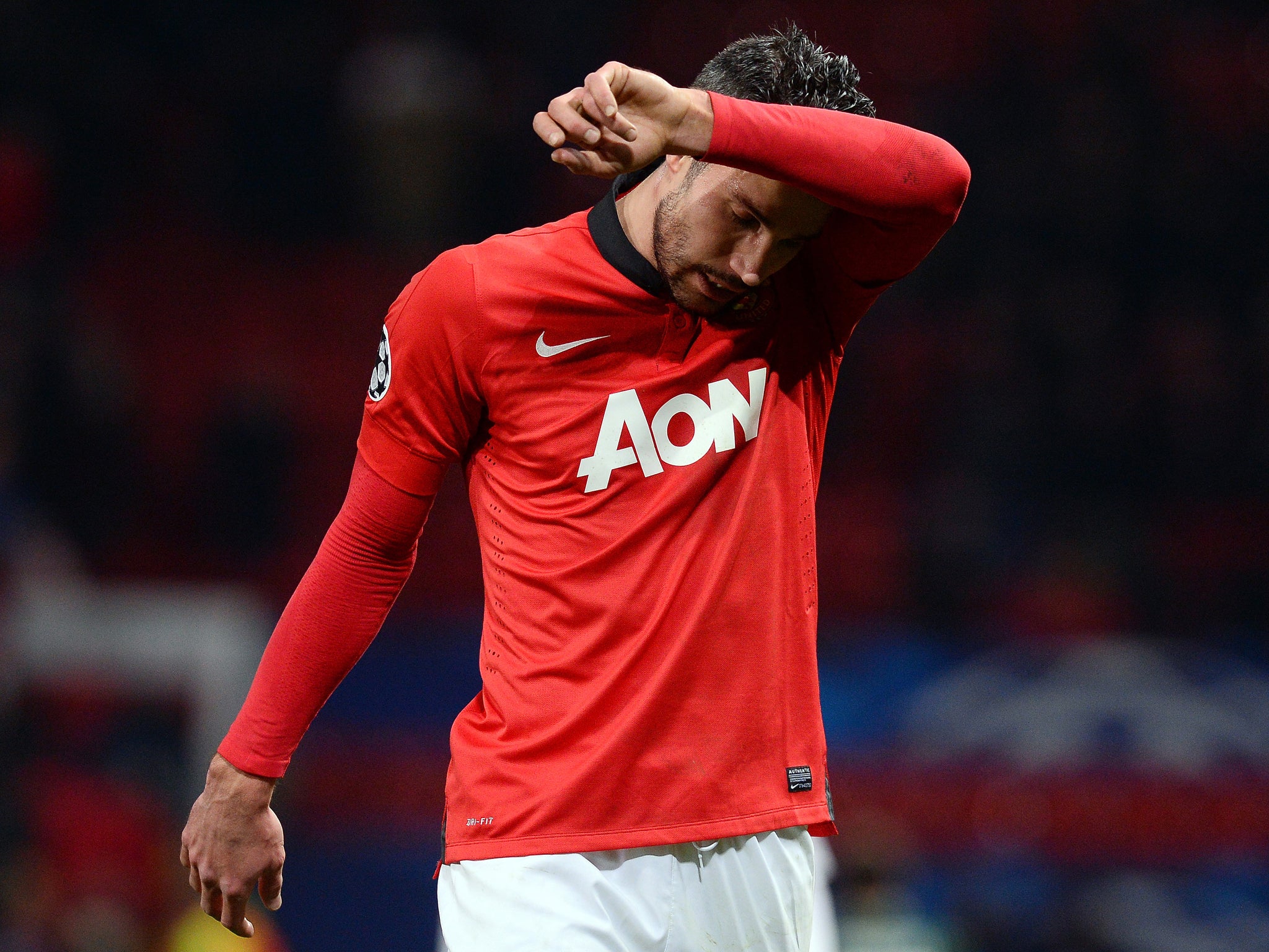 Manchester United striker Robin van Persie has resumed light training