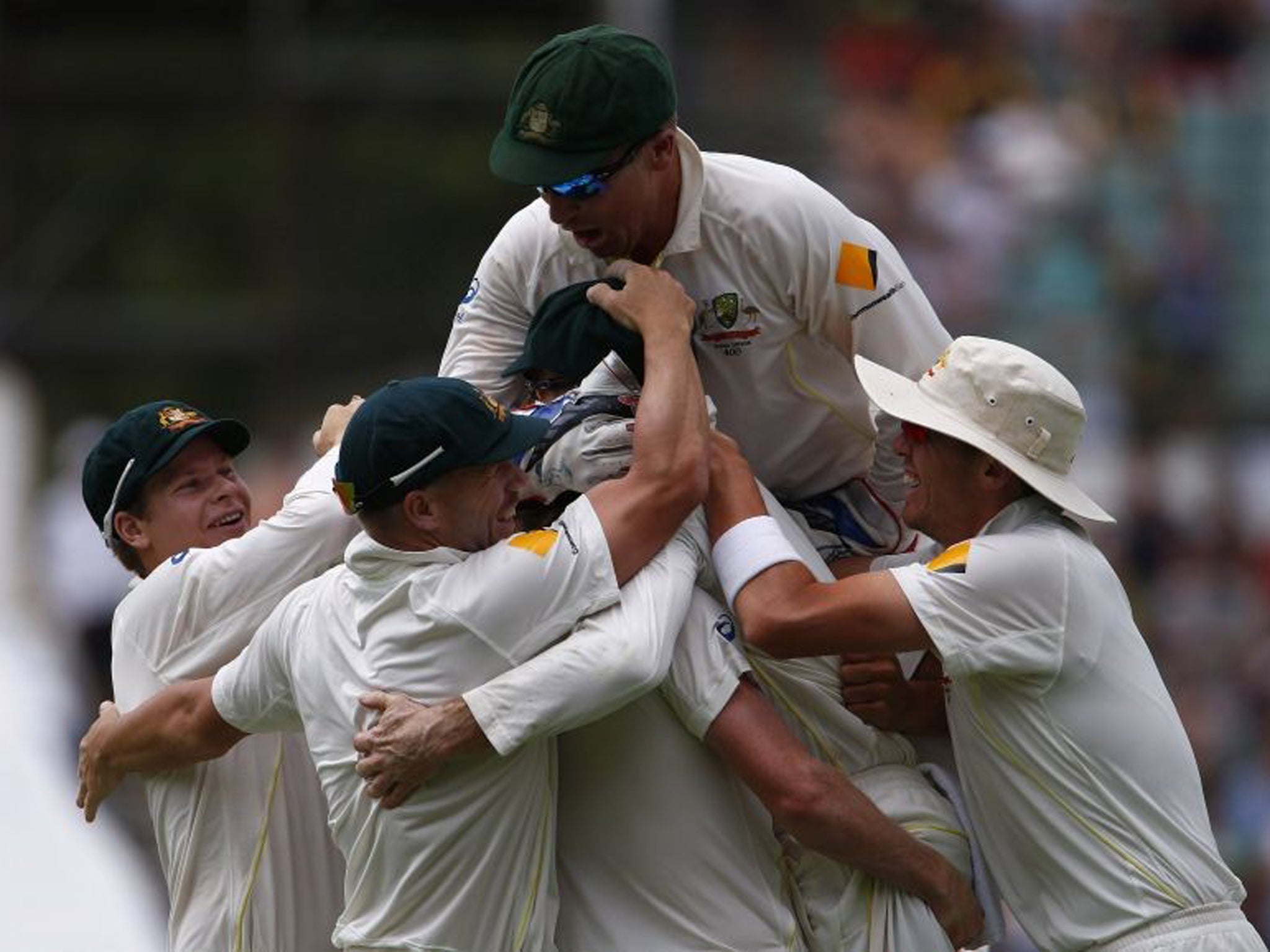 Australia celebrates after winning the third Ashes test