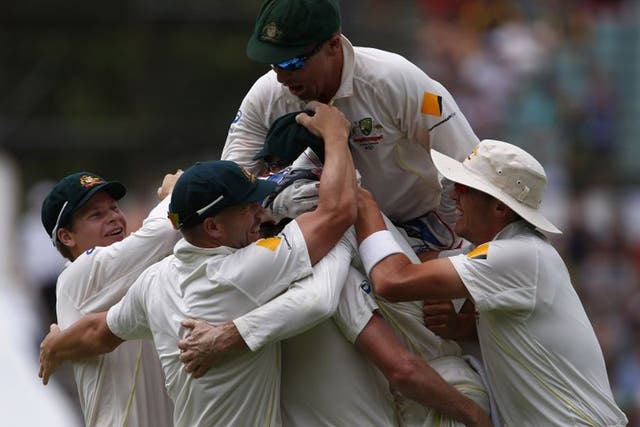 Australia celebrates after winning the third Ashes test