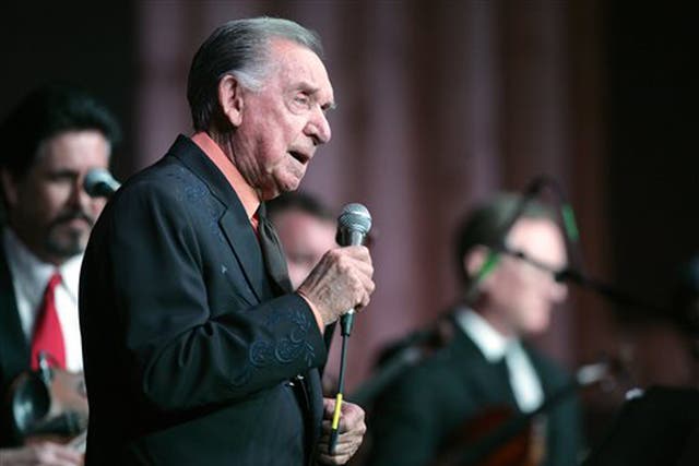Ray Price celebrates his 86th birthday by performing in Bullard Texas