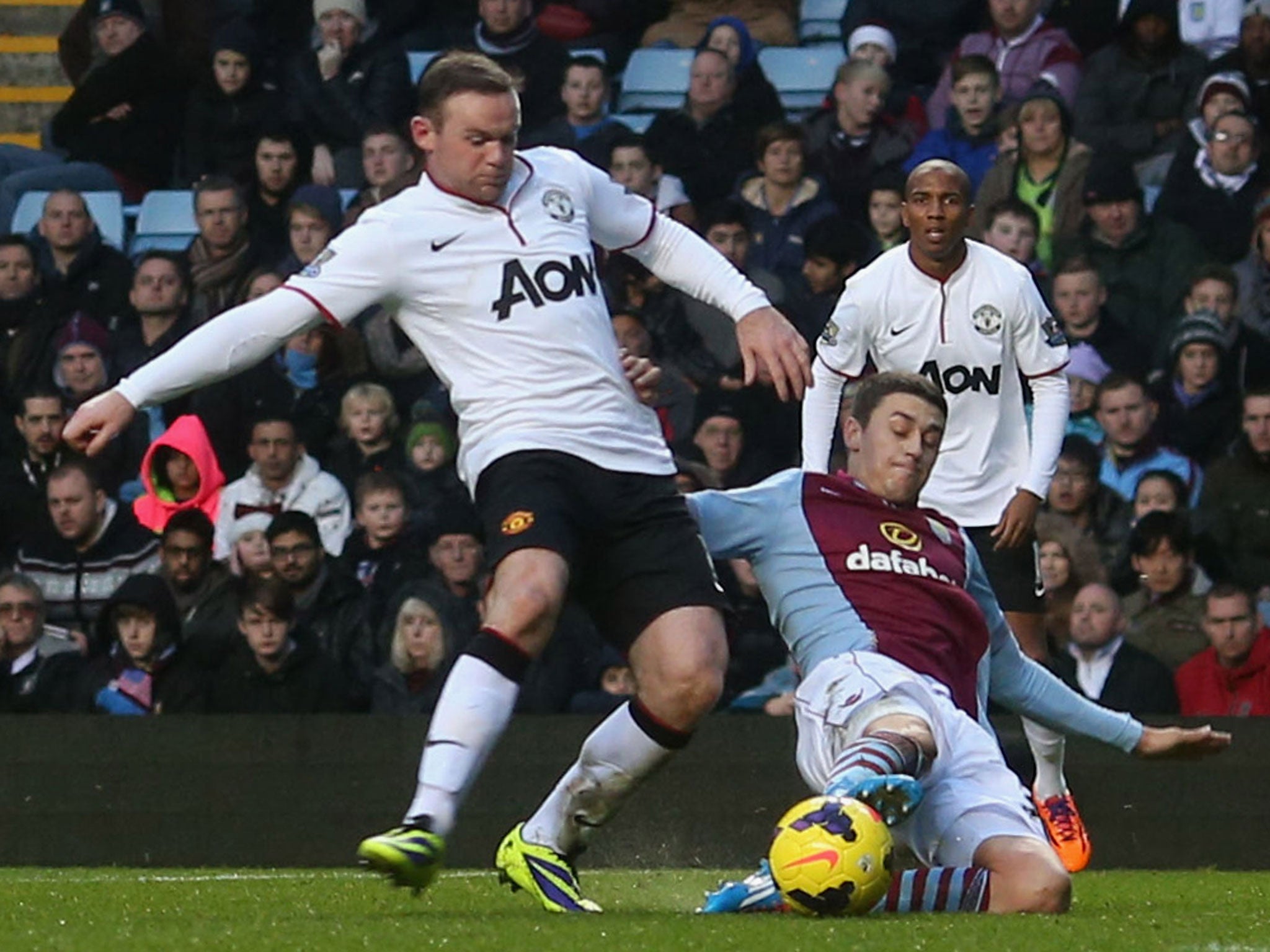 Wayne Rooney shoots for Manchester United in their win over Aston Villa