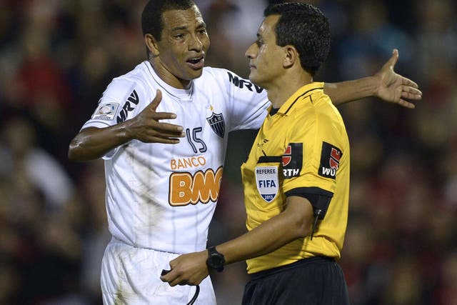 Gilberto Silva in action for Atletico Mineiro 