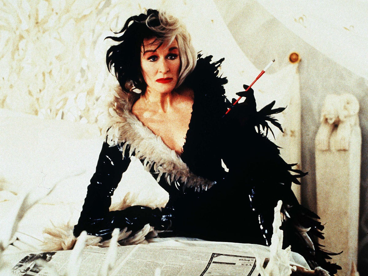 How Emma Stone's Cruella Is Inspired By Glenn Close, According To The  Film's Costume Designer