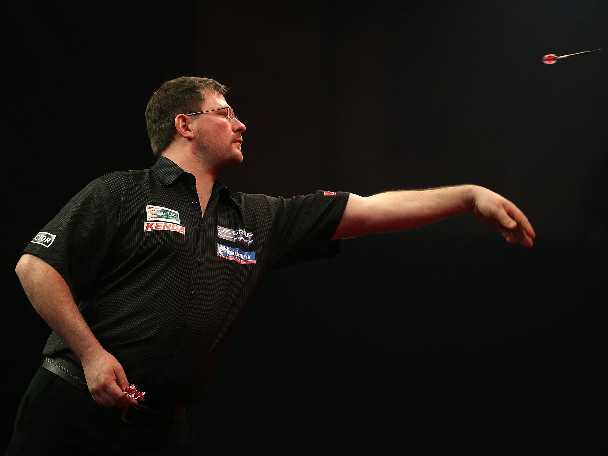 James Wade escaped an early exit at the Darts World Championship, fighting back to beat Darren Webster 3-2 in the first round