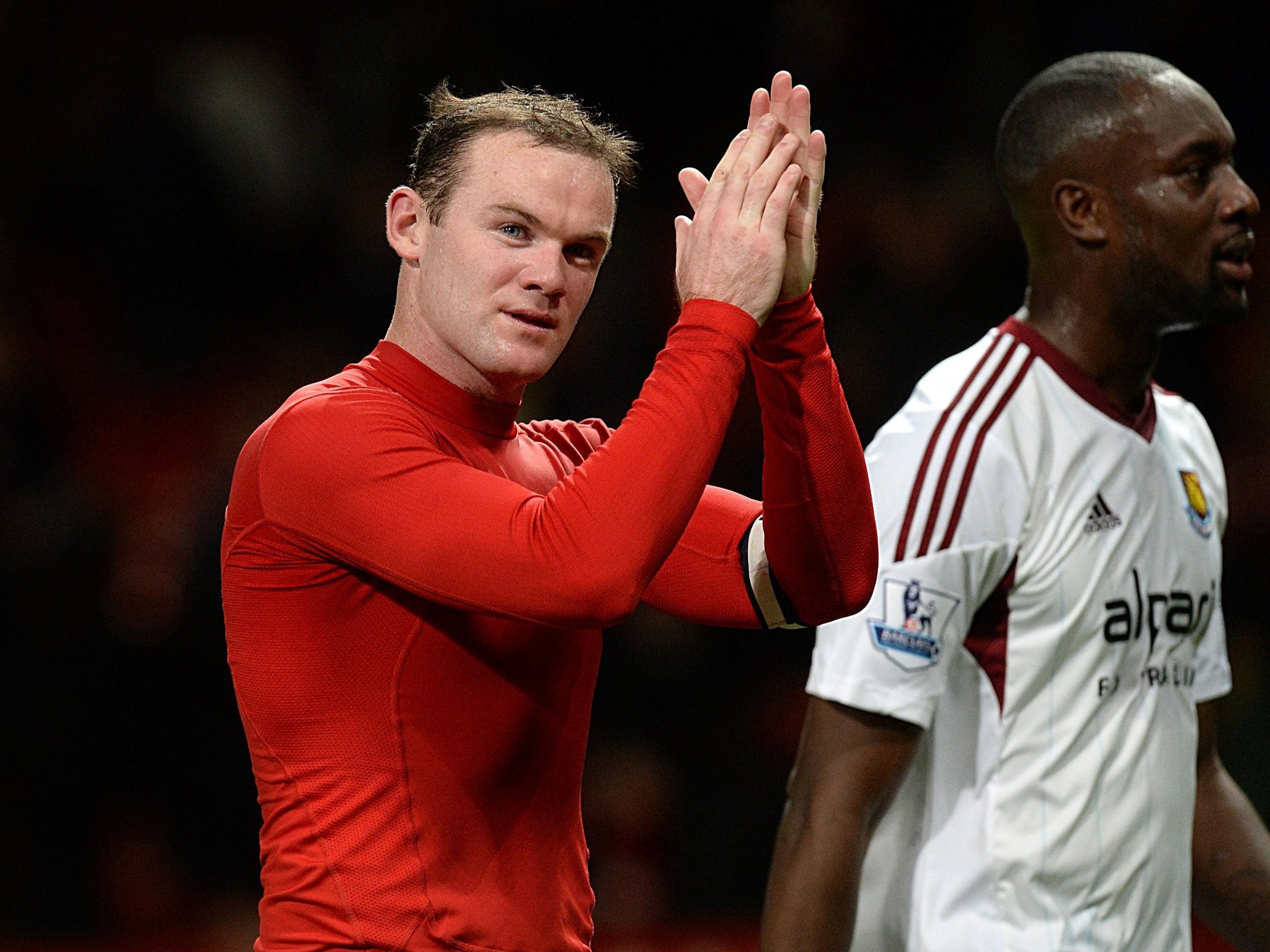 Wayne Rooney starts for Manchester United against Tottenham after overcoming a groin injury