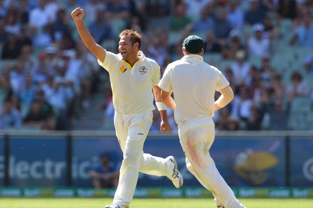 Ryan Harris celebrates the dismissal of Ian Bell on day one of the Fourth Test