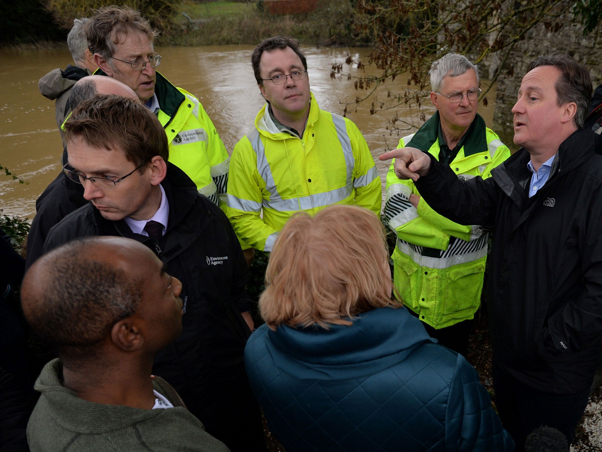 David Cameron with residents in Yalding, Kent