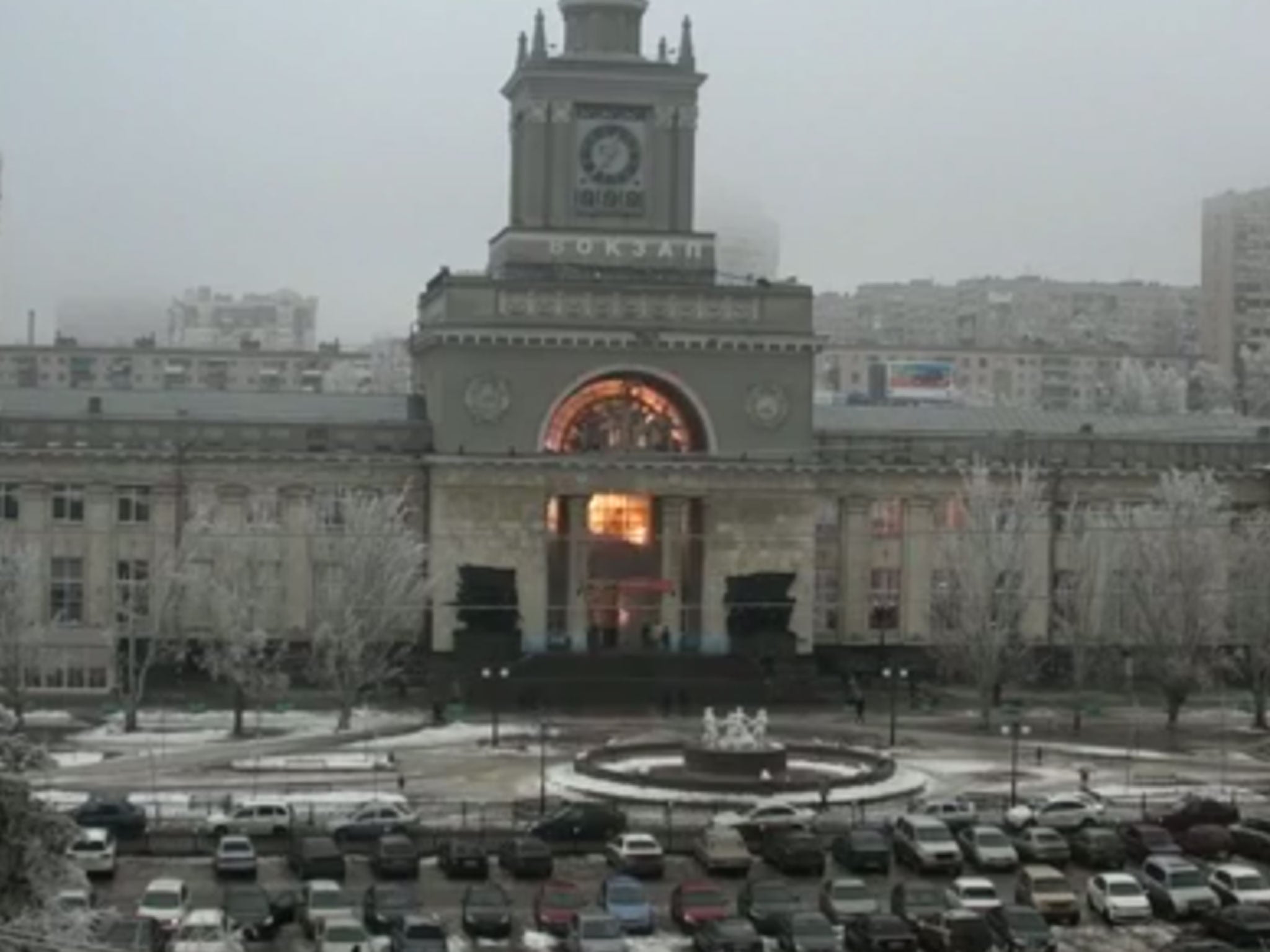 Footage captures the moment a suspected suicide bomber struck the central station of the southern Russian city Volgograd