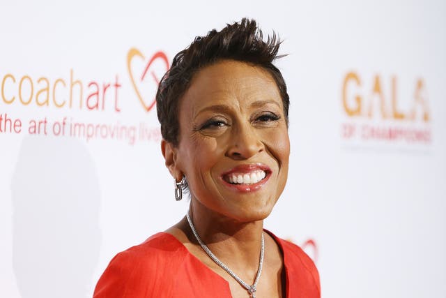 Robin Roberts, a news anchor on American TV show Good Morning America, came out as gay in a touching open letter thanking her “long-time girlfriend”. 