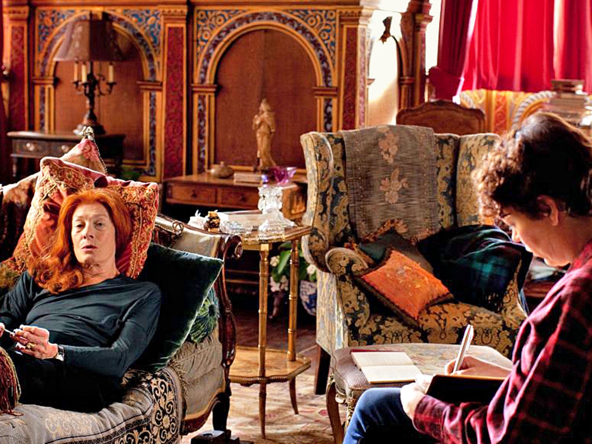 Pen pals: Vanessa Redgrave and Olivia Colman in 'The Thirteenth Tale'