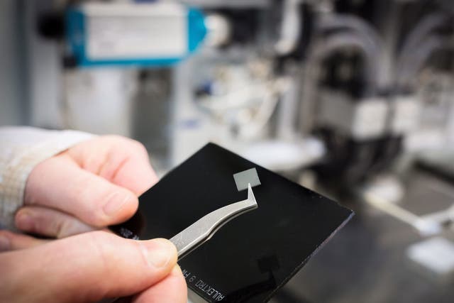 A graphene sample - Fraudsters are cashing in on the material by convincing vulnerable consumers to sign up to fake 'investment opportunities'