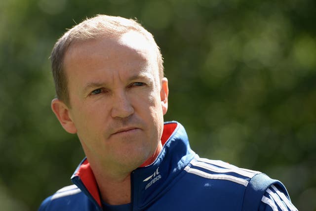 England coach Andy Flower admits that he wants to remain in charge of the side to face the challenge of a 'fresh cycle'