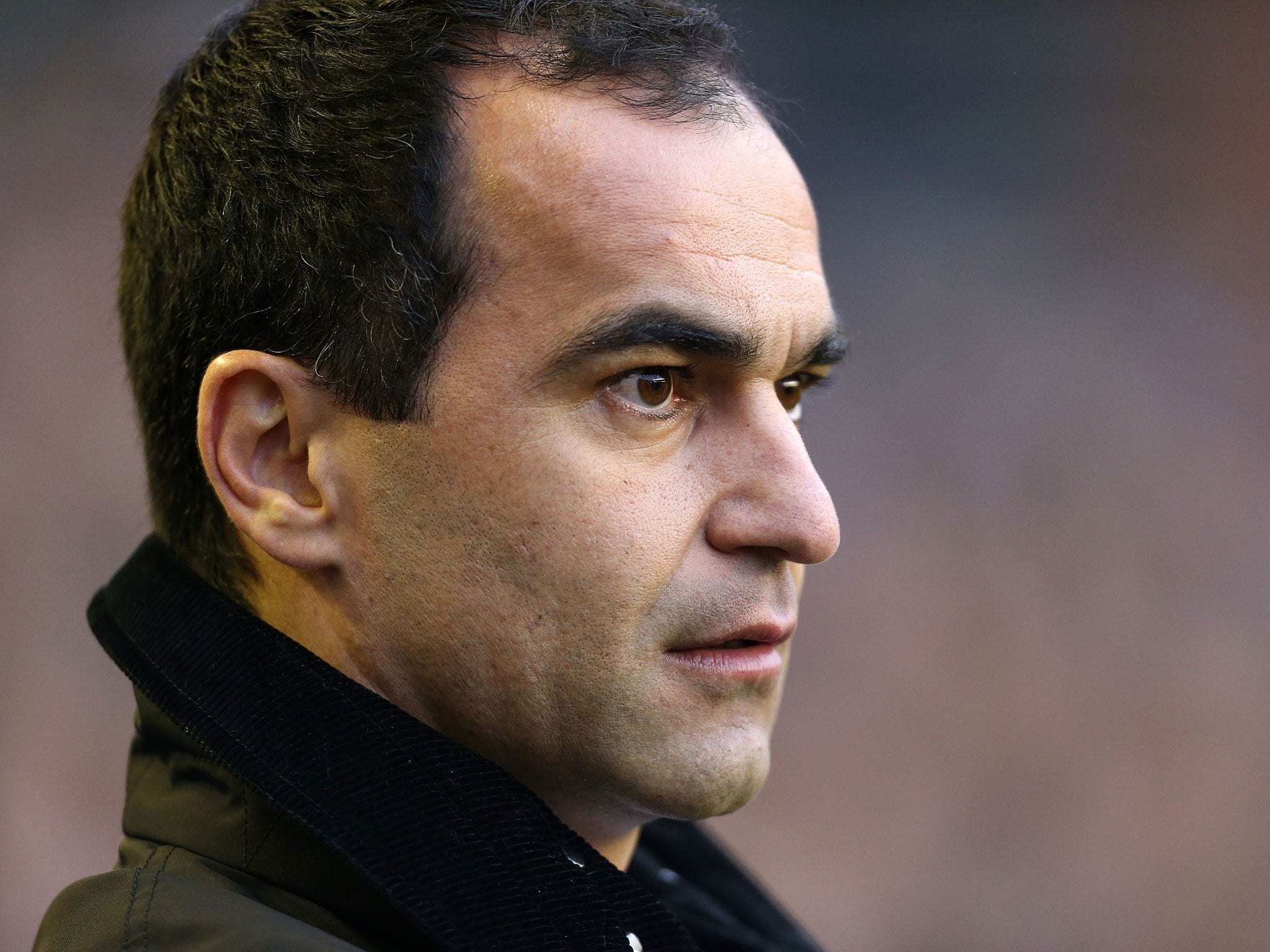 Roberto Martinez insists that Everton will resist transfer bids for their top players during the transfer window