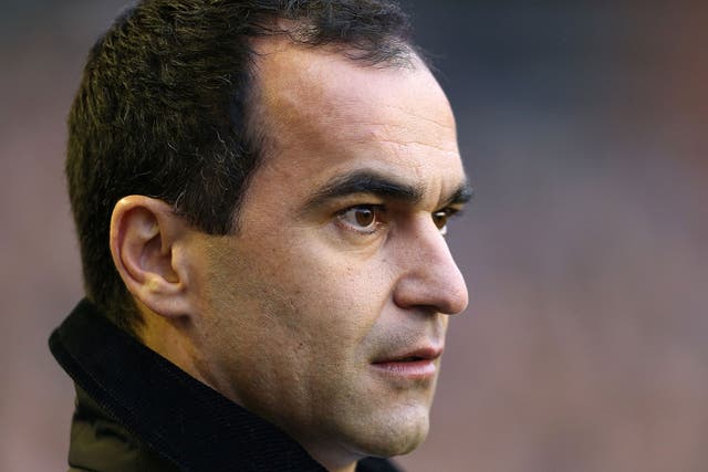Roberto Martinez insists that Everton will resist transfer bids for their top players during the transfer window