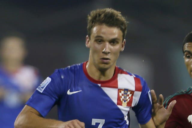 Manchester United target Robert Muric could be available for as little as £300,000 after a contract dispute with his current club Dinamo Zagreb
