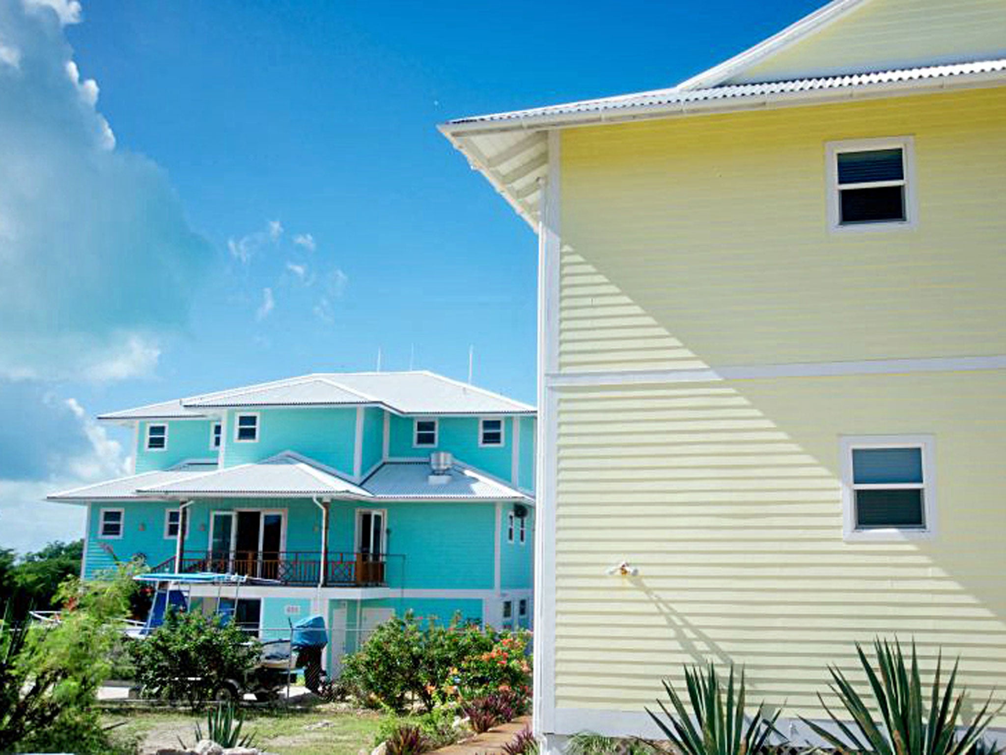 Long Island Breezes Hotel in the Bahamas