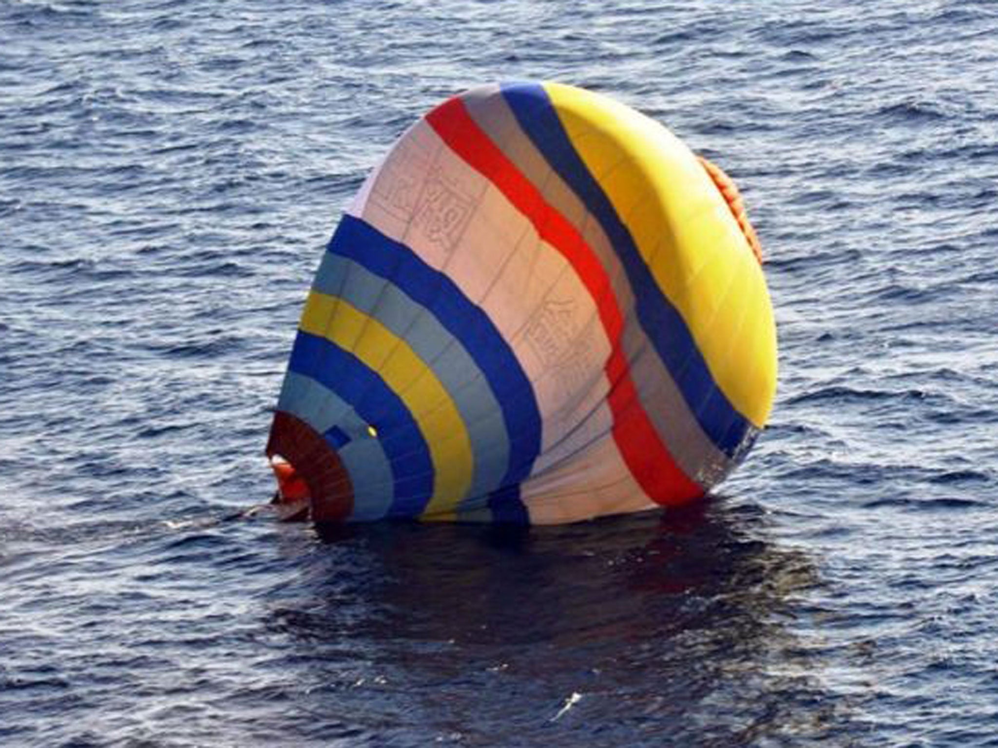 Xu Shuaijun's hot air balloon near the disputed islands