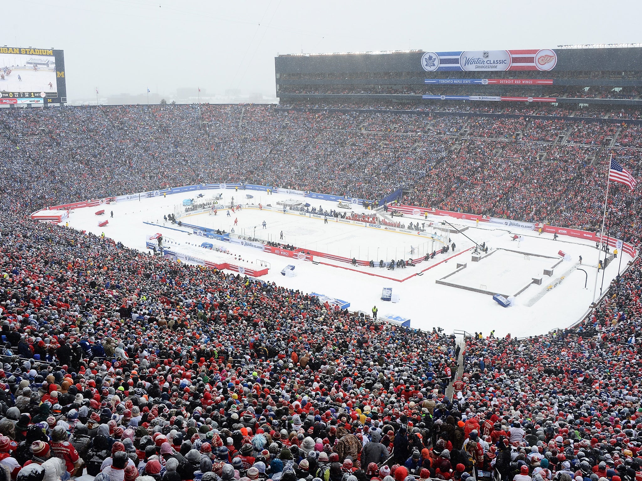 105,591 ice hockey fans see Toronto Maple Leafs beat Detroit Red Wings in 2014 NHL Winter Classic The Independent The Independent