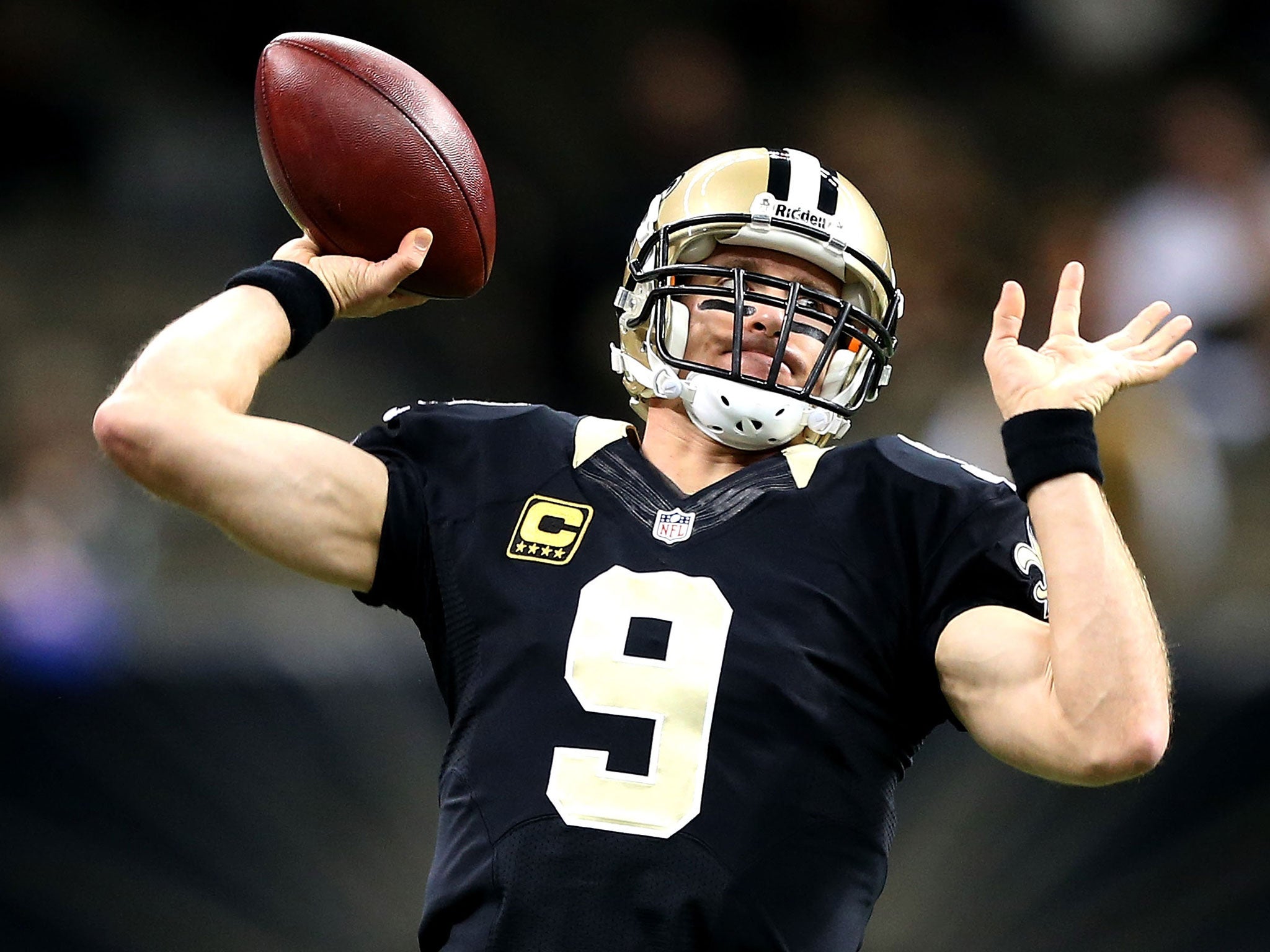 New Orleans' star quarterback Drew Brees travels to Philadelphia with his team this weekend