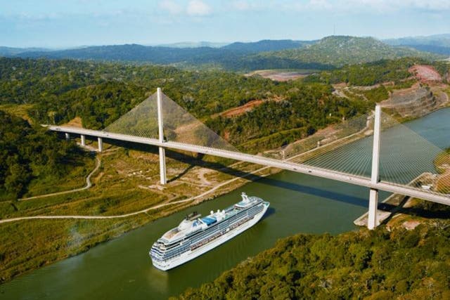 Flow chart: A Princess cruise ship makes its way along the Panama Canal 