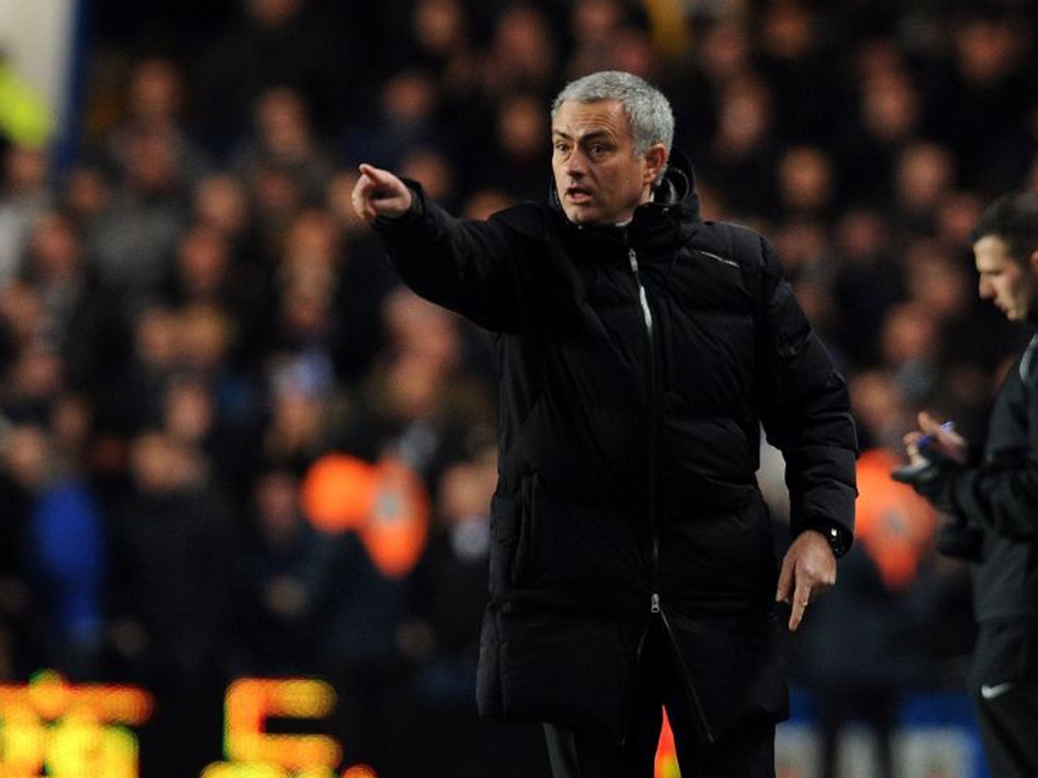 Jose Mourinho takes his Chelsea team to Hull