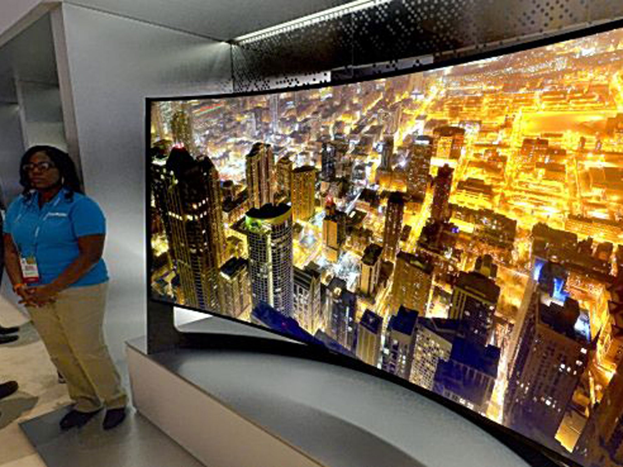 Samsung showed off an 85in television that can be either flat or curved