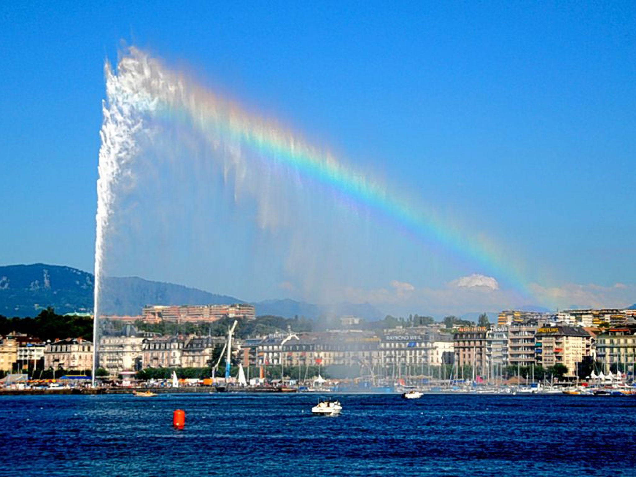 Water feature: the Jet d’Eau is a city icon
