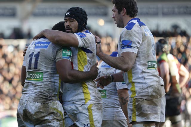 Clermont Auvernge celebrate after Sitiveni Sivivatu scored a late try to beat Harlequins