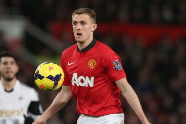 Darren Fletcher has denied claims of a dressing room rift between the Manchester United players and manager David Moyes